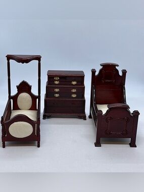 VTG Miniature Bedroom Furniture (2) Victorian Youth Beds &(1) Dresser 1:12 Scale